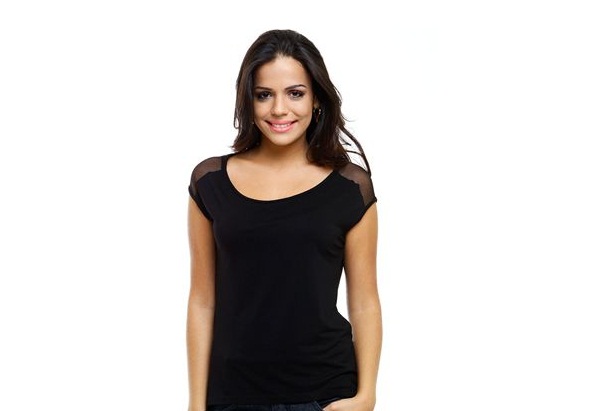 Blusa com detalhe em tule nas mangas. R$ 29,99.<br>