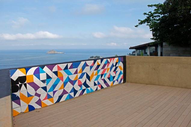 Com 40 metros quadrados, o espaço estava deteriorado e teve a murada de azulejos refeita<br> Com 40 metros quadrados, o espaço estava deteriorado e teve a murada de azulejos refeita<br>