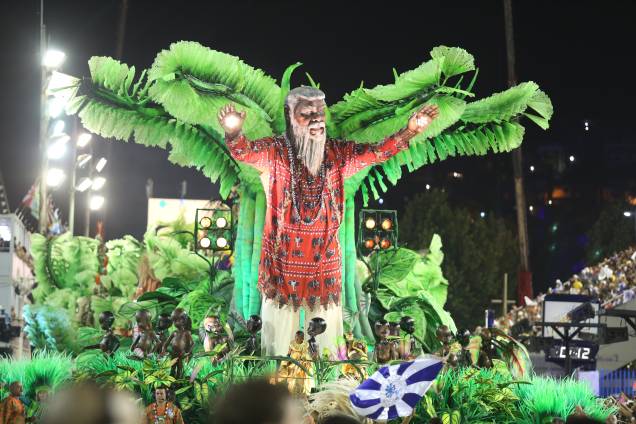Beija-Flor é a escola campeã do Carnaval 2015 Beija-Flor é a escola campeã do Carnaval 2015