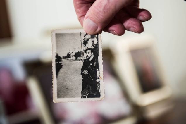 Fotografias e documentos antigos são expostos Fotografias e documentos antigos são expostos