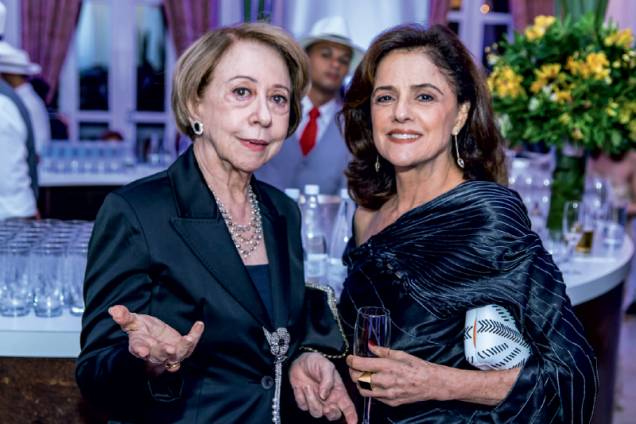 As atrizes Fernanda Montenegro e Marieta Severo