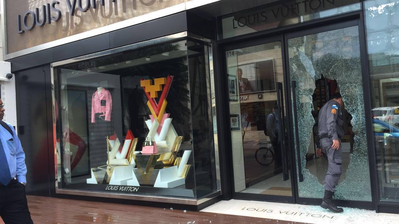 Assalto à Louis Vuitton: loja em Ipanema foi arrombada