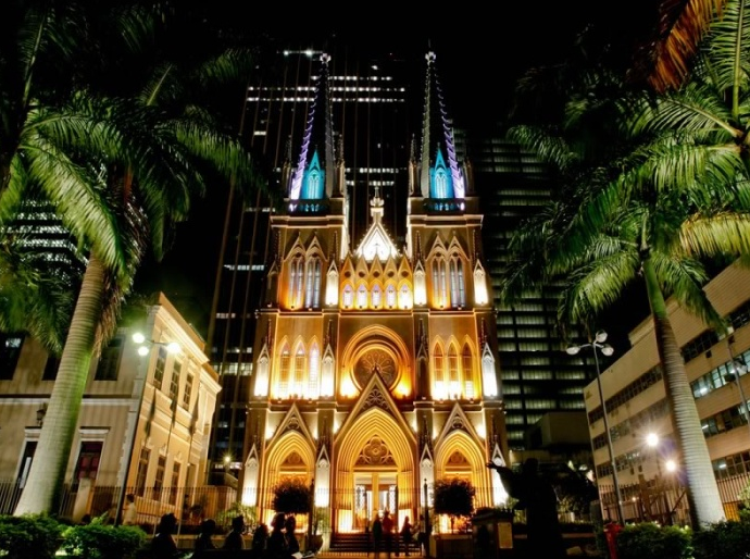 Catedral presbiteriana: ponto de encontro para passeio noturno, grátis, pelo Centro