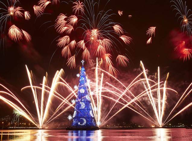 Em 2014, a Árvore envolveu mais de 1200 pessoas, entre produtores, engenheiros, técnicos e artistas em  "Natal de Luz"