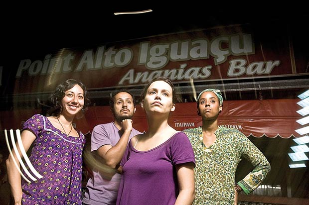 Cineclube Buraco do Getu?lio, Nova Iguac?u (Regia?o Metropolitana).<br>
