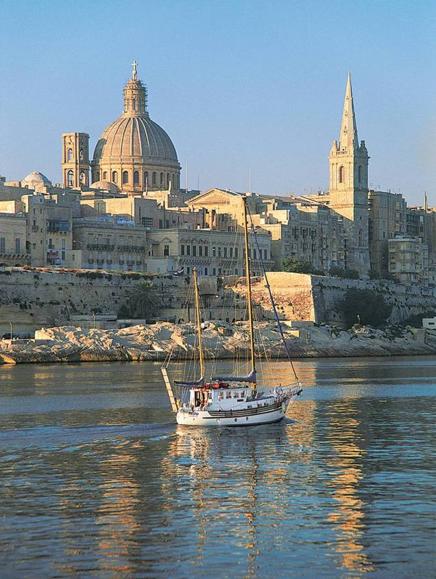 Construída há 400 anos, Valletta, em Malta, mantém-se conservada e exibe novidades, entre elas a inauguração de uma casa de ópera