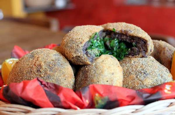 bolinhofeijoada.jpg