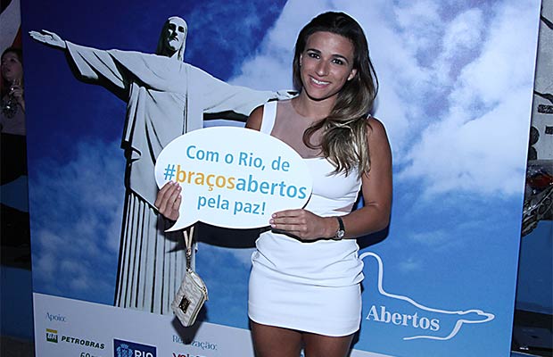 A ginasta Jade Barbosa também apoia o projeto Rio de Braços Abertos<br>