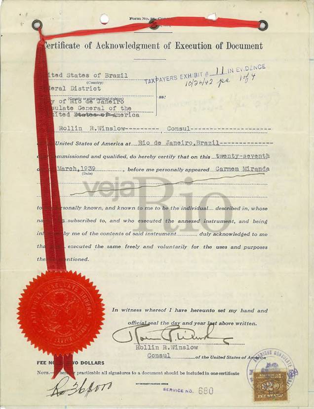 Primeiro contrato assinado por Carmen com Lee Shubert, através do consulado dos EUA, em 1939