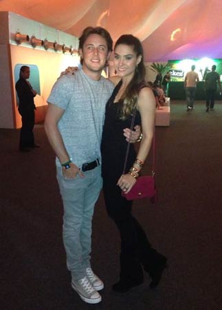fernanda-machado-com-noivo.jpg
