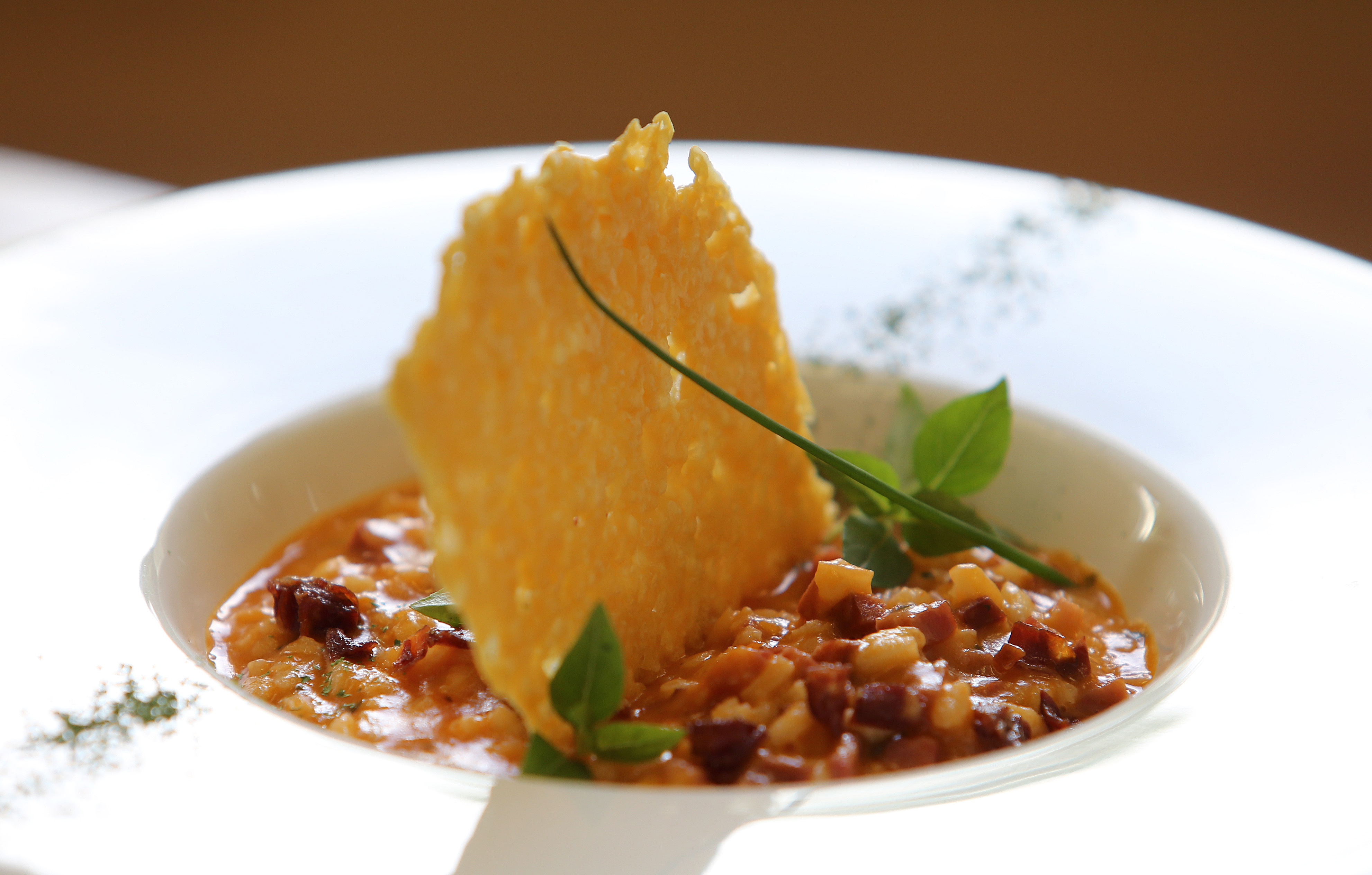 Rio Bom de Mesa_ Margutta Cittá -Prato Principal_Chef Ana Rita_Risoto Toscano com tuille de grana Padano