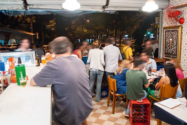Brewteco: lugar é ponto de encontro de apreciadores de cerveja e gente informal