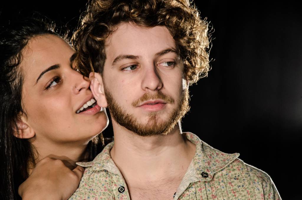 Pri Helena e Luan Vieira em cena