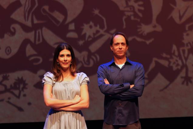 Graziella Moretto e Pedro Cardoso: casal em cena na comédia O Homem Primitivo Graziella Moretto e Pedro Cardoso: casal em cena na comédia O Homem Primitivo