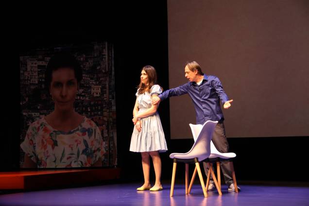 Graziella Moretto e Pedro Cardoso: casal em cena na comédia O Homem Primitivo Graziella Moretto e Pedro Cardoso: casal em cena na comédia O Homem Primitivo