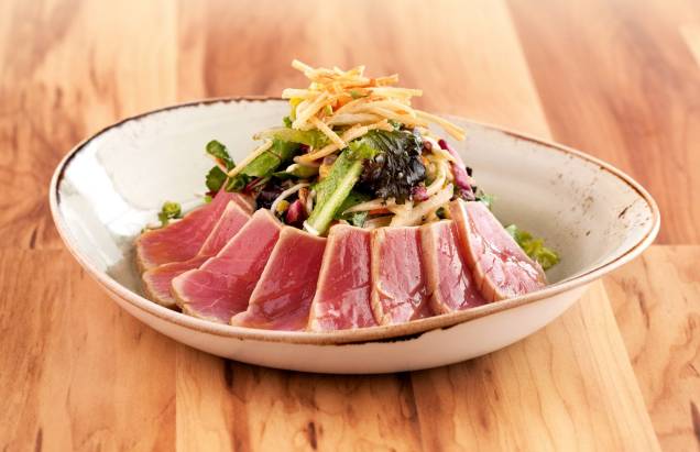 O atum se destaca na seared ahi salad: sugestão do P.F. Changs