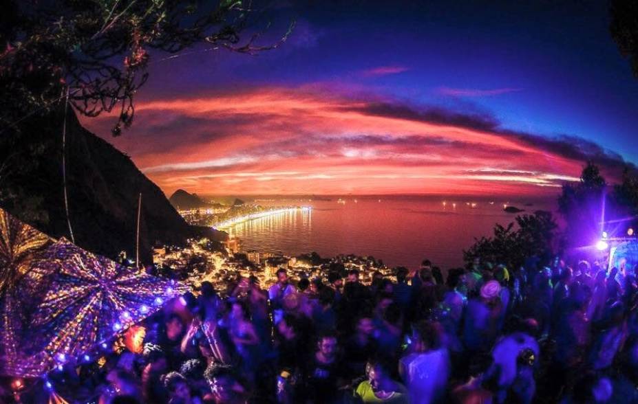 Agito com vista no Alto Vidigal