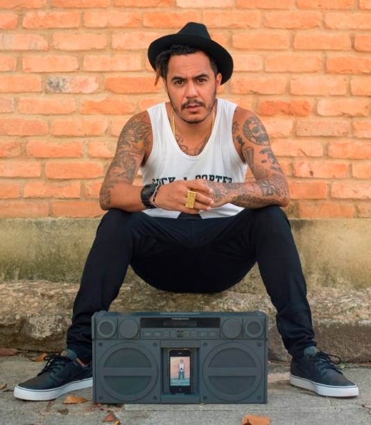Marcelo D2: show de aniversário em noite de lutas