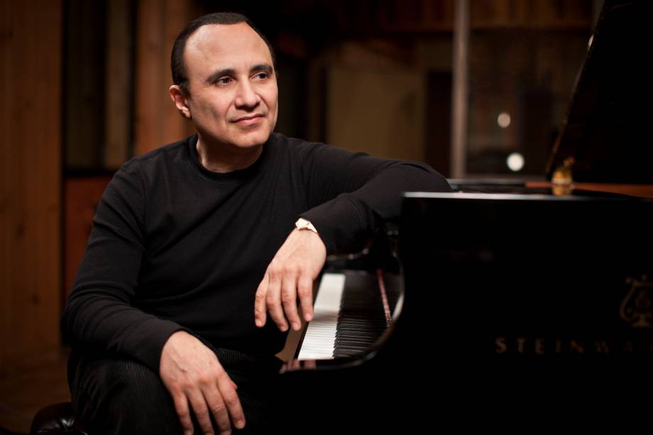 Talento do piano: o dominicano mistura jazz a ritmos caribenhos