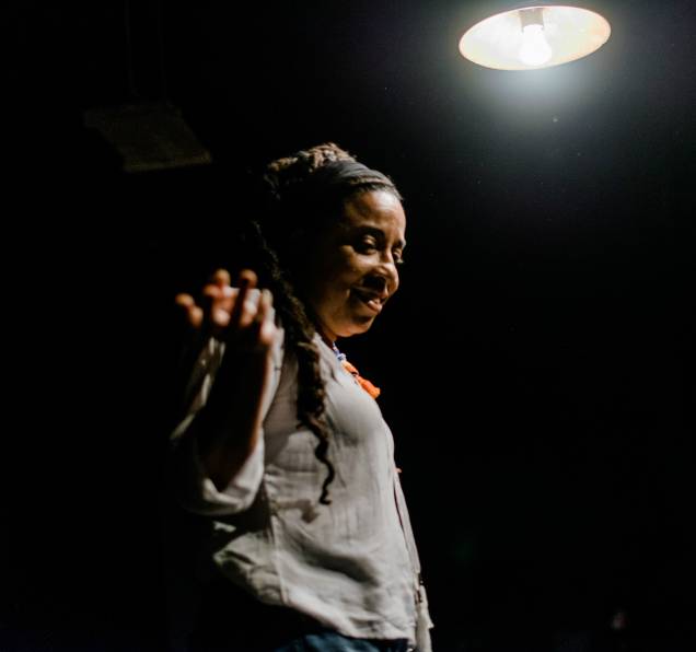 De Angola: a trupe Elinga Teatro encena A Mulher sem Pecado