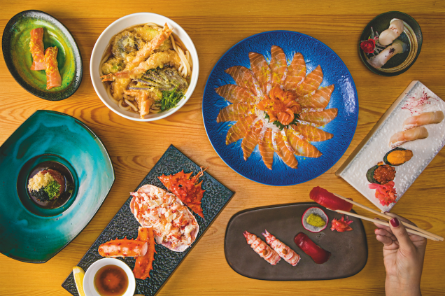 Carpaccio de barriga de salmão, caranguejo gigante e tempurá udon