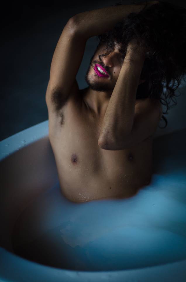 Foto da exposição My Bathtub Foto da exposição My Bathtub
