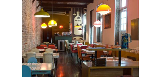 Pequenas porções ou pratos harmonizados: a casa da chef Roberta Ciasca oferece duas opções de serviço para eventos fechados<br> Pequenas porções ou pratos harmonizados: a casa da chef Roberta Ciasca oferece duas opções de serviço para eventos fechados<br>