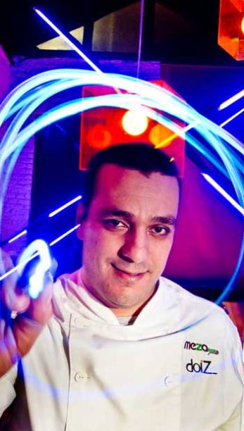 Ele &eacute; o criador dos tira-gostos e drinques<br>