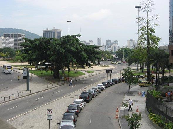 O Rio é a cidade com estacionamento mais caro na América Latina: 19,22 dólares a diária, em média (30,3 reais)