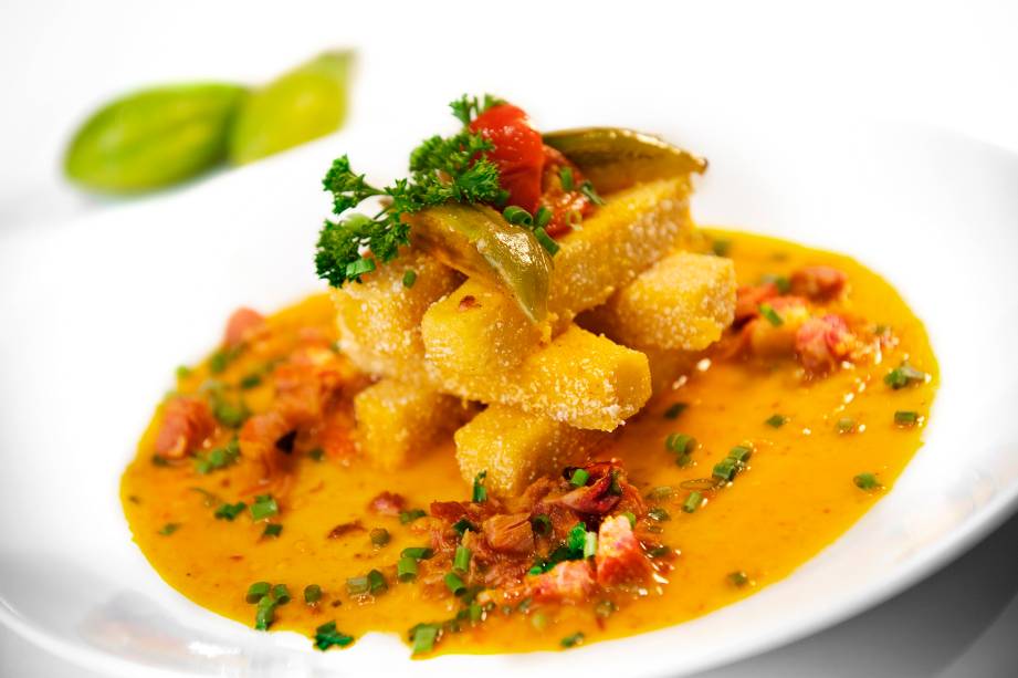 Torre de polenta (entrada). Menu completo: R$ 95,00.<br>