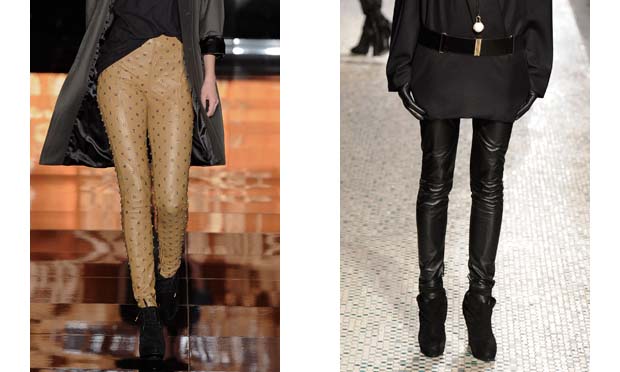 A Colcci (à esquerda) colocou tachinhas na calça de couro justinha. Já a Hermès (à direita) fez um modelo tradicional de calça de couro.<br>