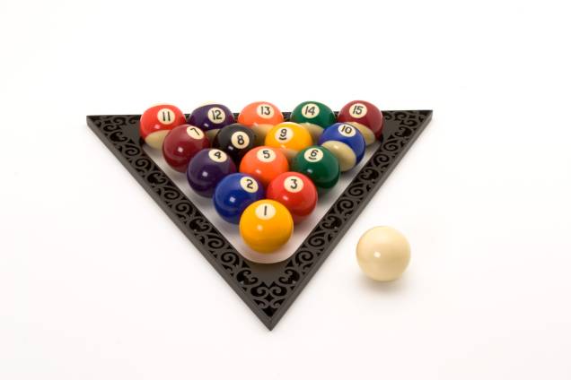 R$ 237,00 o conjunto; e triângulo de madeira, R$ 113,00. 7Ball, Rua da Passagem, 143, Botafogo, ? 2541-7697.<br> R$ 237,00 o conjunto; e triângulo de madeira, R$ 113,00. 7Ball, Rua da Passagem, 143, Botafogo, ? 2541-7697.<br>