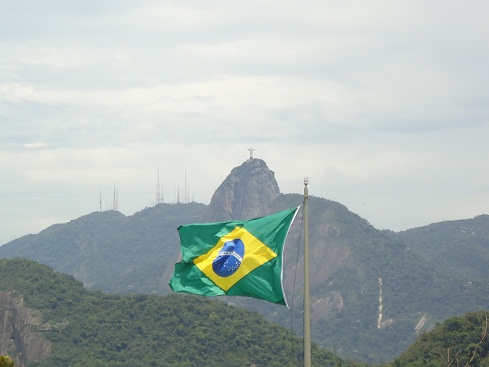 Como se não bastasse, ainda tem vista para o maciço e a floresta da Tijuca, assim como o Cristo Redentor<br> Como se não bastasse, ainda tem vista para o maciço e a floresta da Tijuca, assim como o Cristo Redentor<br>