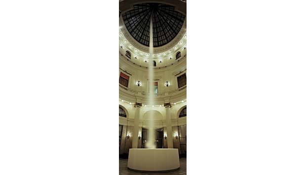 Instala&ccedil;&atilde;o tamb&eacute;m criada pelo artista pl&aacute;stico Anish Kapoor para a exposi&ccedil;&atilde;o, dona do recorde de 3&ordm; maior p&uacute;blico do CCBB<br>