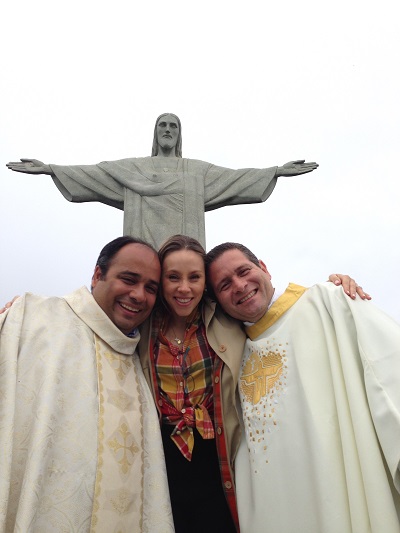 alessandra-amaral-padre-omar