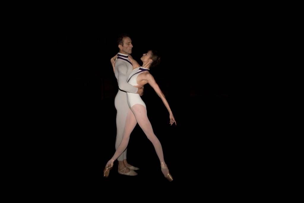 ballet-apoteose-da-danca-2015-setima-sinfonia-1-francisco-timbo-e-deborah-ribeiro-credito-julia-ronai.jpeg