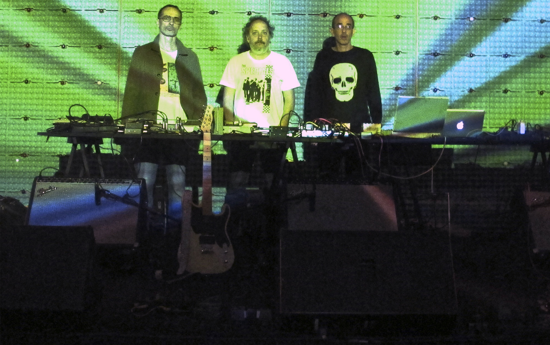 chelpa-ferro-noise-luzes-foto-luisa-marques.jpeg