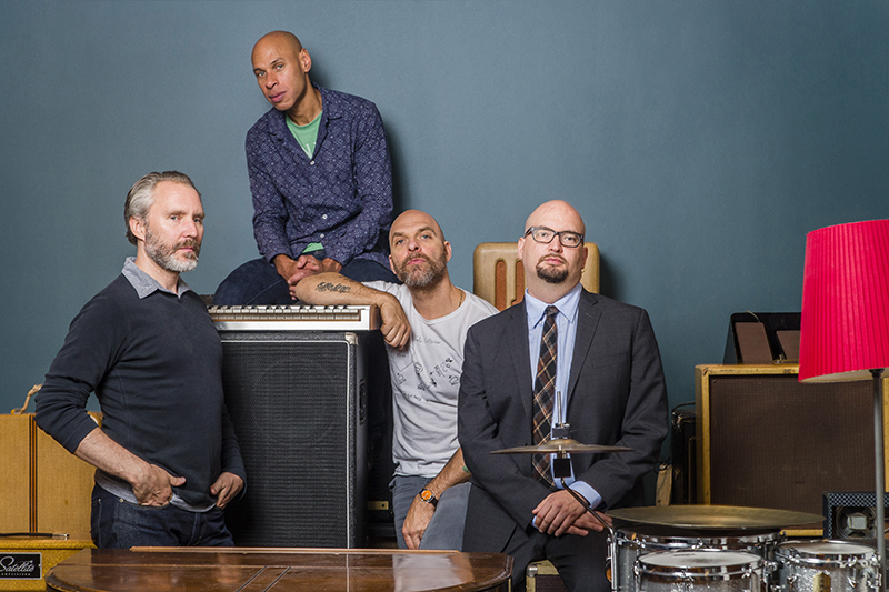 O saxofonista Joshua Redman e o trio de jazz The Bad Plus: fusão criativa em duas sessões no festival