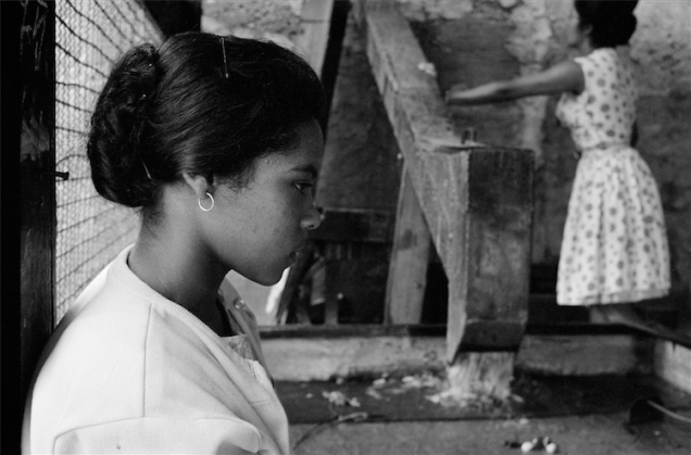 Fotografia de Claudia Andujar: suíça radicou-se no Brasil em 1955 e percorreu o país produzindo imagens