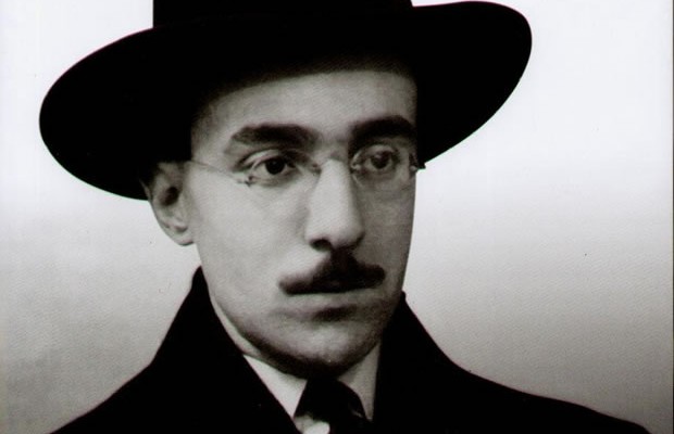 Cartas do poeta Fernando Pessoa e de escritores como Franz Kafka e Mário de Andrade são revisitas