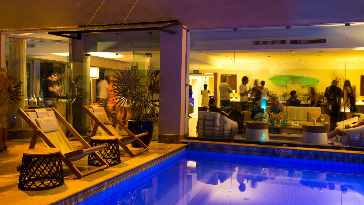 23 Ocean Lounge: virada no rooftop em Ipanema