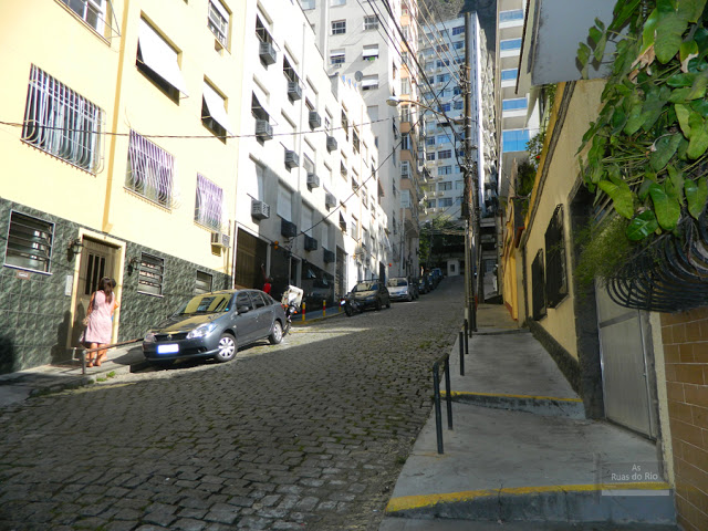 Travessa Guimarães Natal & Rua Assis Brasil | VEJA RIO Travessa Guimarães Natal & Rua Assis Brasil | VEJA RIO