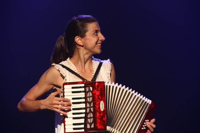 Florencia Santángelo em Acorda, Amor!: adaptação do conto infantil A Bela Adormecida Florencia Santángelo em Acorda, Amor!: adaptação do conto infantil A Bela Adormecida