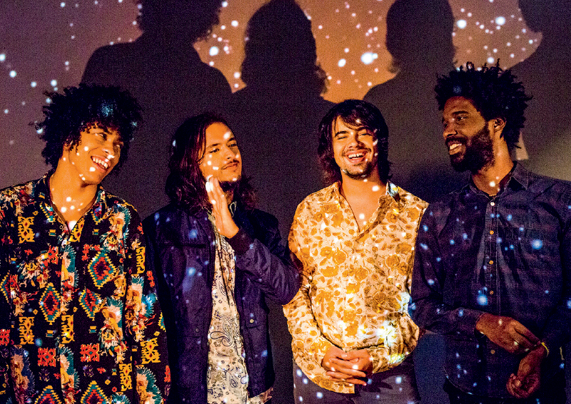 Boogarins: o quarteto goiano mostra seu som psicodélico