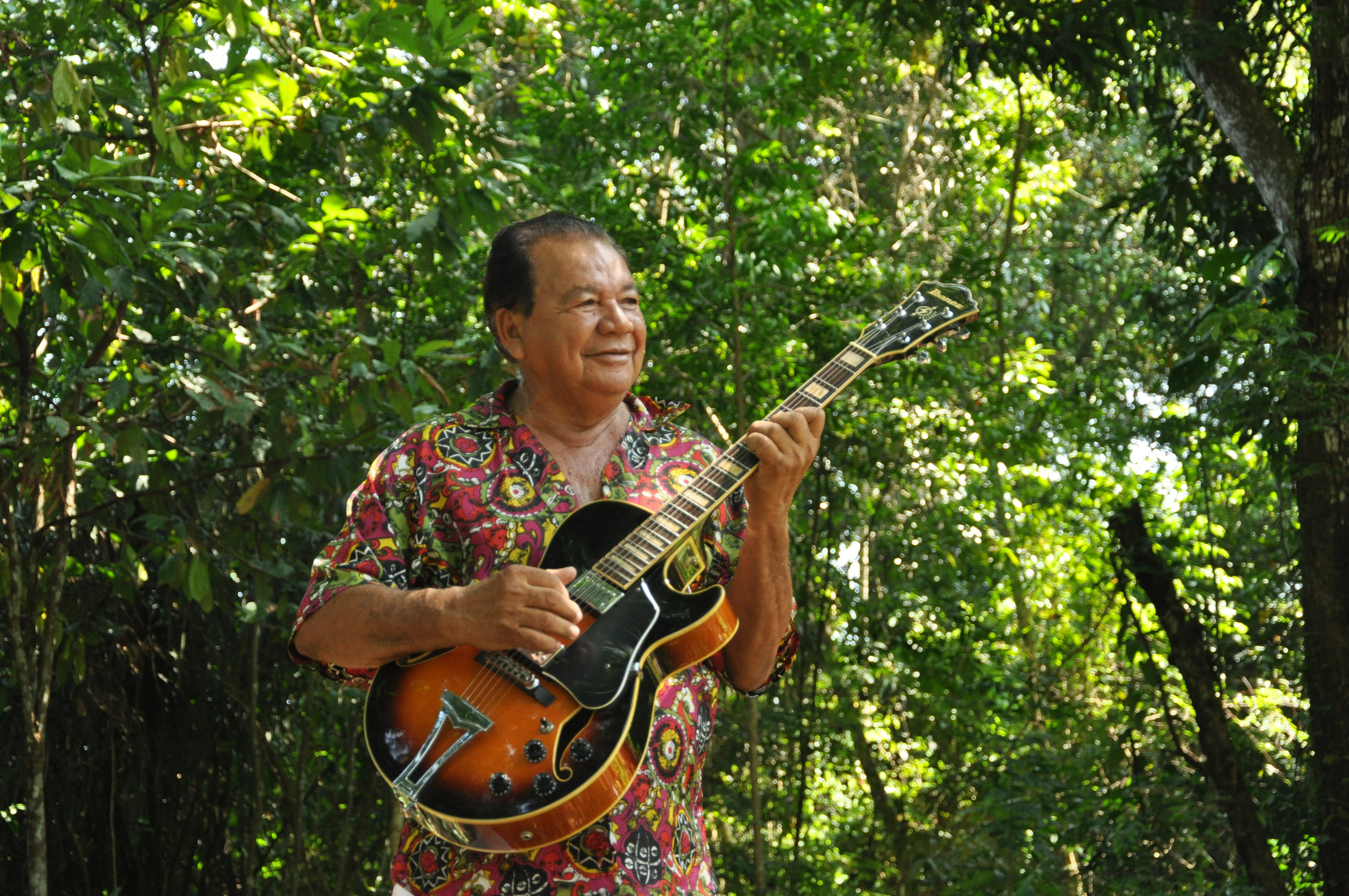 mestre_vieira_guitarreiro_mundo_3.jpeg