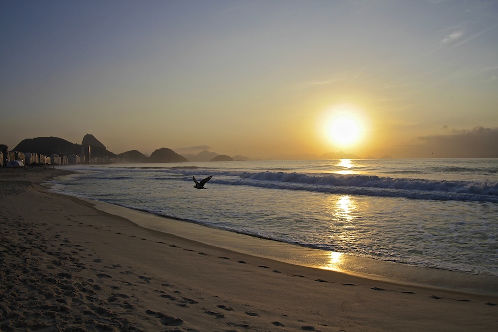 Nascer Do Sol Em Copacabana Veja Rio