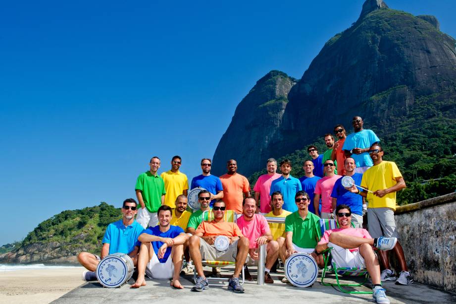 Monobloco comanda arraiá no Maracanã