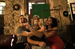 Rafael Lorga, Frederico Demarca e Juliana Linhares: o ótimo trio de música brasileira Pietá