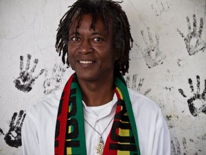 Ras Bernardo: pioneiro do reggae carioca lança terceiro disco solo no Studio RJ 