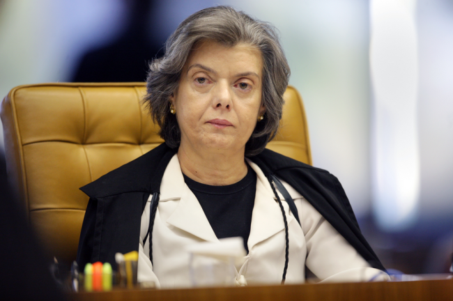 Cármen Lúcia screen-shot-2015-10-15-at-4-35-19-pm.png